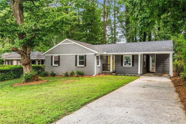 1774 Laurelwood Dr SW in Atlanta, GA - Building Photo - Building Photo