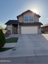 2933 Pino Seco Pl in El Paso, TX - Building Photo