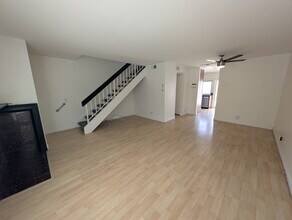 15886 Indies Ct in Fountain Valley, CA - Foto de edificio - Building Photo
