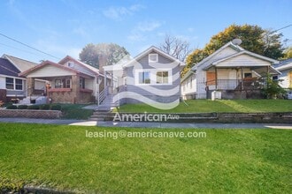 608 E Thrush Ave in Peoria, IL - Foto de edificio - Building Photo