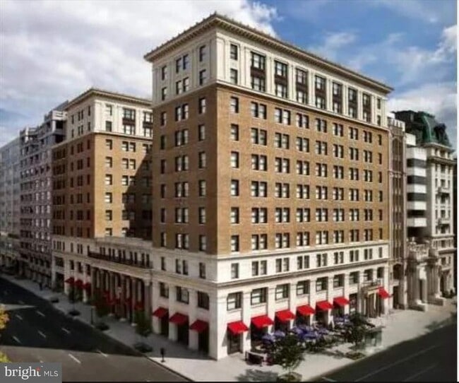 733 15th St NW in Washington, DC - Building Photo - Building Photo