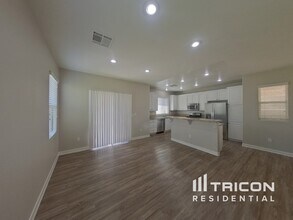 3417 N Diamond Hitch Ct in Las Vegas, NV - Building Photo - Building Photo