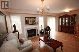 667 Rossellini Dr in Mississauga, ON - Building Photo - Building Photo