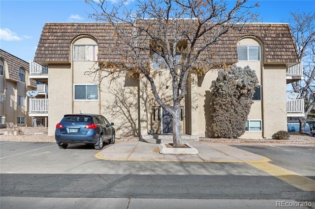 7375 E Quincy Ave in Denver, CO - Foto de edificio