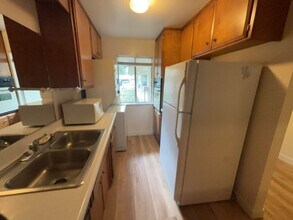 605 Radcliffe Dr in Davis, CA - Building Photo - Building Photo