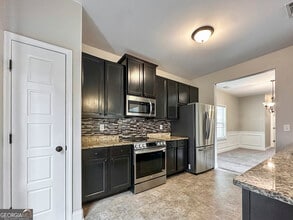 514 Kirkland Dr in Locust Grove, GA - Building Photo - Building Photo