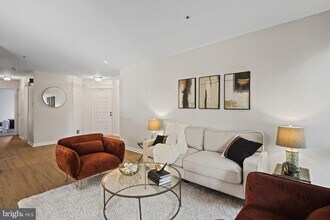 5006 Dorsey Hall Dr in Ellicott City, MD - Building Photo - Building Photo