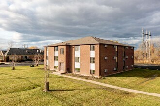 Maplewood Apartments in Lockport, NY - Building Photo - Building Photo