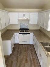 322 S Claudina St in Anaheim, CA - Building Photo - Building Photo