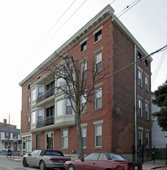 1801 Chase Ave in Cincinnati, OH - Building Photo - Building Photo