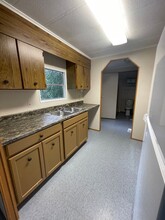 38031 Meyer Ave in Zephyrhills, FL - Building Photo - Building Photo