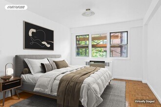 245 E 35th St in New York, NY - Building Photo - Building Photo