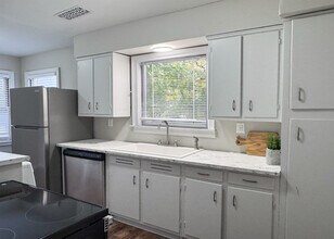 599 Estridge Dr in Memphis, TN - Building Photo - Building Photo