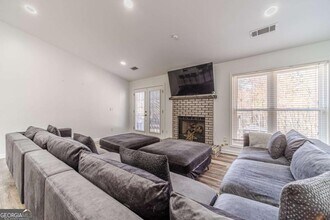 6242 Huckleberry Ridge in Flowery Branch, GA - Building Photo - Building Photo