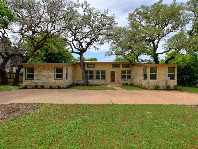 11800 Tedford St in Austin, TX - Building Photo - Building Photo