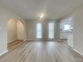 1221 Aldenwood Dr in Dallas, TX - Building Photo - Building Photo