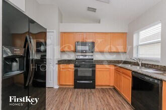 12007 Butler Woods Cir in Riverview, FL - Foto de edificio - Building Photo