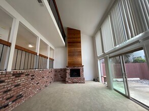 2506 Levante St in Carlsbad, CA - Building Photo - Building Photo