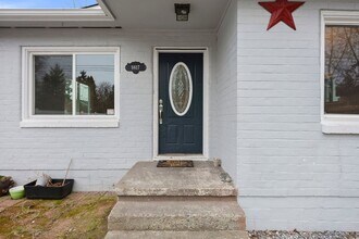 9817 Patterson St S in Tacoma, WA - Building Photo - Building Photo