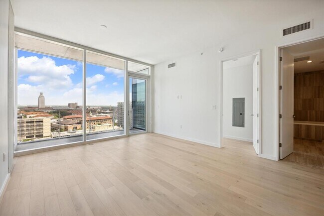 313 W 17th St in Austin, TX - Building Photo - Building Photo