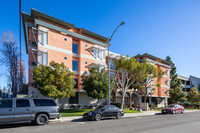 Atrium Garden in San Jose, CA - Building Photo - Building Photo