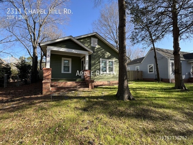 2311 Chapel Hill Rd in Durham, NC - Foto de edificio - Building Photo