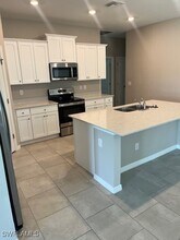 3898 Treasure Oak Wy in Ft. Myers, FL - Building Photo - Building Photo