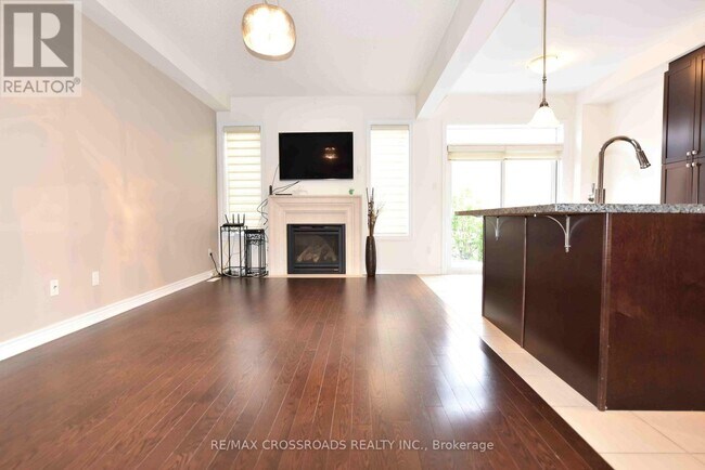95 Wilfred Murison Ave in Markham, ON - Building Photo - Building Photo