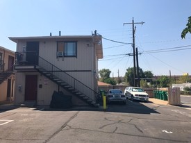 690 Field St in Sparks, NV - Foto de edificio - Building Photo