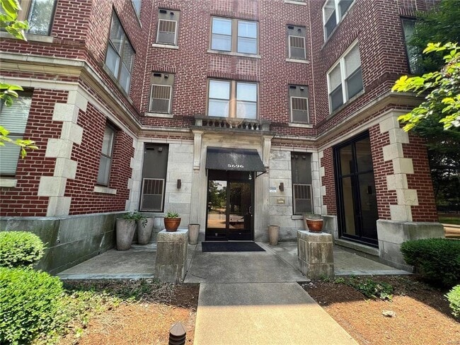 property at 5696 Kingsbury Ave