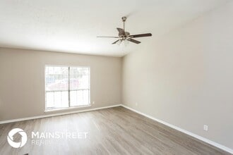 2122 Stockton Trail in Grand Prairie, TX - Foto de edificio - Building Photo