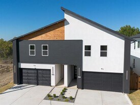 5851 Millar Dr in Dallas, TX - Building Photo