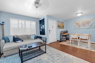 5440 S MacDill Ave in Tampa, FL - Building Photo - Building Photo