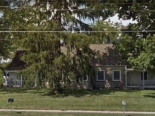 11108 E Washington St in Indianapolis, IN - Building Photo