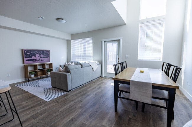 Pomona Park Townhomes in Grand Junction, CO - Building Photo - Building Photo