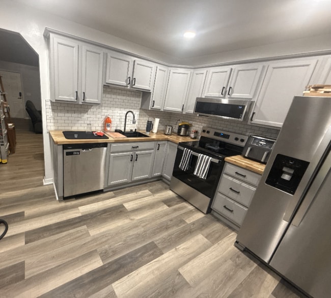 2967 5th St in St. Cloud, FL - Foto de edificio - Building Photo