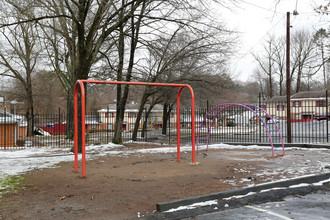 Valley Oaks Apartments in Charlotte, NC - Building Photo - Building Photo