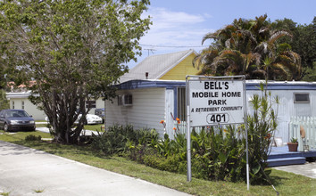 Bell's Mobil Home Park in Jupiter, FL - Foto de edificio - Building Photo