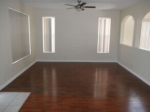 1093 Center Stone Ln in Riviera Beach, FL - Building Photo - Building Photo