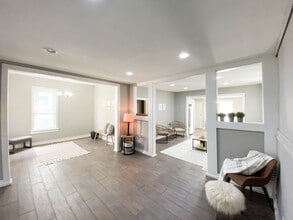 1551 English in Indianapolis, IN - Building Photo - Building Photo