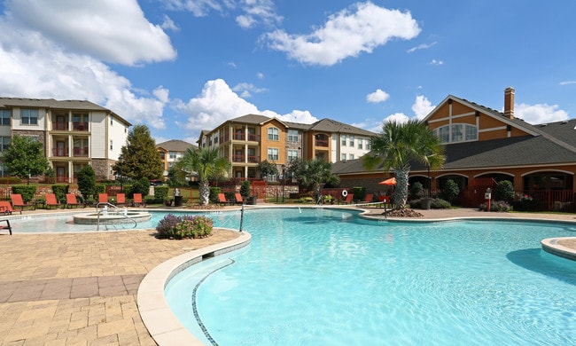 The Fountains of Conroe Apartment Homes in Conroe, TX - Building Photo - Building Photo