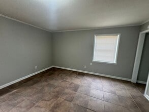 1722 Northfield Dr in Southaven, MS - Foto de edificio - Building Photo