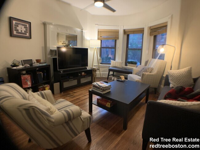 48 Saint Germain St, Unit 1 in Boston, MA - Foto de edificio - Building Photo