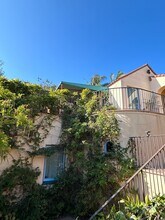 212 3rd Ave, Unit Ocean View Month to Month in Venice, CA - Foto de edificio - Building Photo