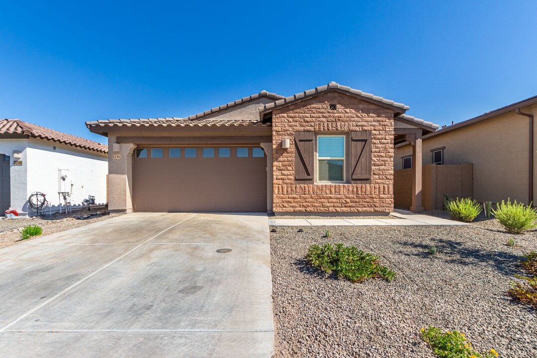 12362 E Pivot Peak in Gold Canyon, AZ - Building Photo