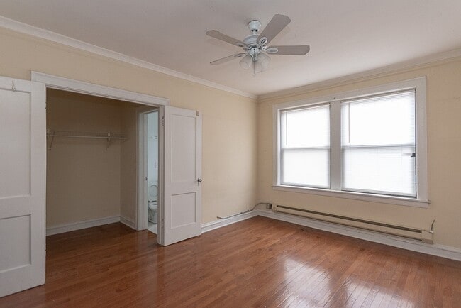 4542 N Damen Ave, Unit A03C