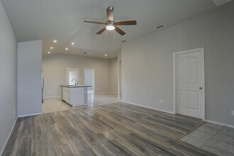 13308 Avenue V in Lubbock, TX - Building Photo - Building Photo