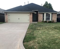 1221 NW 138th St in Edmond, OK - Building Photo