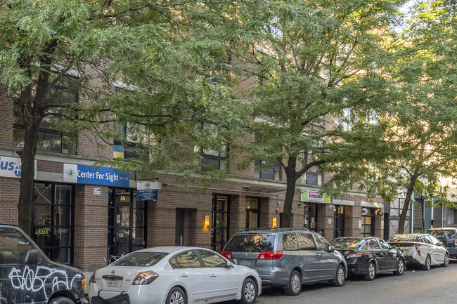 14 Hope St in Brooklyn, NY - Foto de edificio - Building Photo