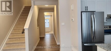 408 Les Emmerson Dr in Ottawa, ON - Building Photo - Building Photo